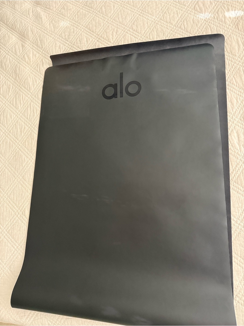 Alo Yoga Air Yoga Mat Black Yoga Mat for Travel Lightweight Mat UNISEX - Picture 11 of 14